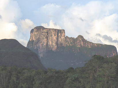 Cerro Autana, estado de Amazonas, Venezuela