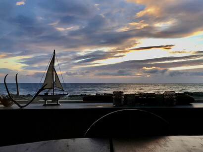 Situated on the seafront in the oldest part of the village of Blönduós, Brimslóð Atelier Guesthouse is approximately 3 hours drive north of Reykjavík