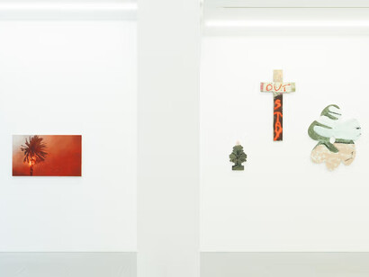 This neighborhood‘s changed, exhibition view. Courtesy of Gallery Common