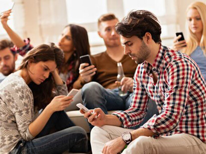 A veces la comunicación entre los Milennials brilla por su ausencia