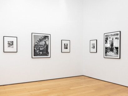 Lina Bertucci, Mother, daughter, desert moon, exhibition view. Courtesy of Eleni Koroneou Gallery