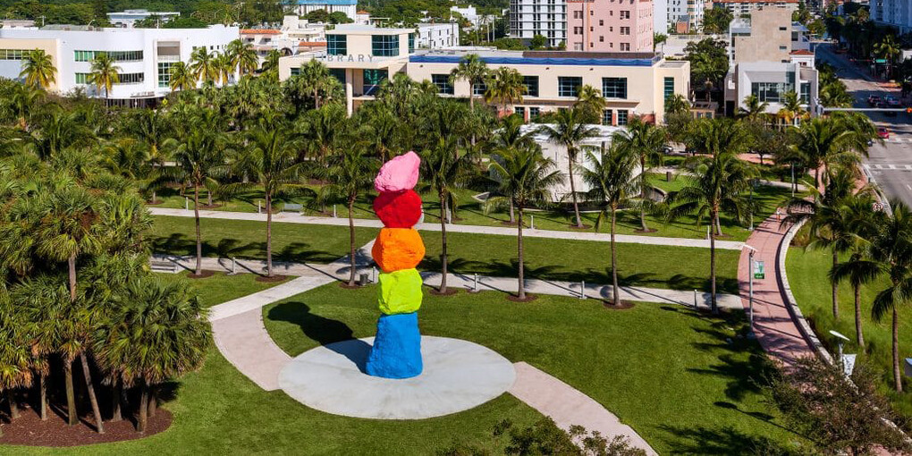 Ugo Rondinone. Courtesy of The Bass 