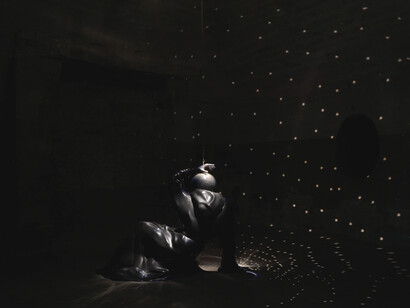 Gerard and Kelly, Bardo, exhibition view. Courtesy of Marian Goodman Gallery