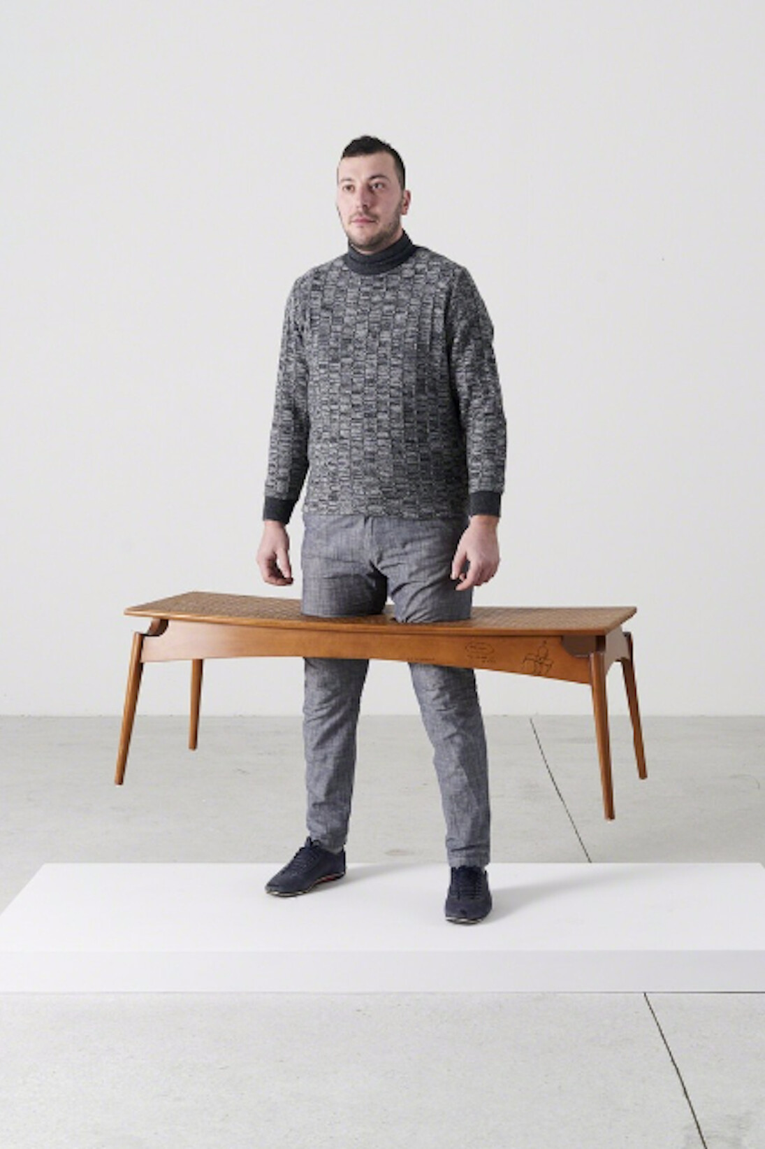 Erwin Wurm. Courtesy of Lehmann Maupin