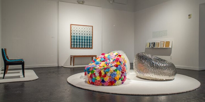 Annie Evelyn, Exhibition view. Courtesy of Houston Center for Contemporary Craft 
