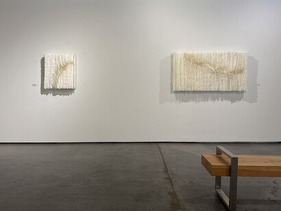 Kandis Susol, Navigatin the thin veil, exhibition view. Courtesy of Winston Wächter Fine Art