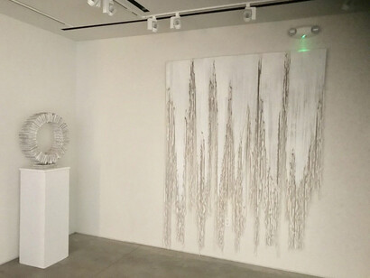BIANCO (White). Courtesy of Galleria Ca' d'Oro