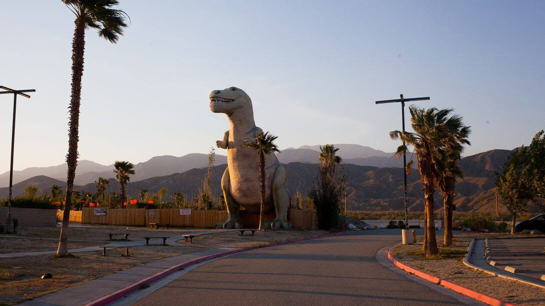 Franck Gerard, Twenty-six days, En l’état, 13 juillet 1999 - Aujourd’hui, Seminole Drive, Cabazon, California 2014