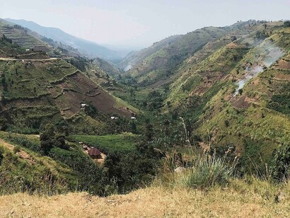 La scarpata della rift valley a Fortportal, Uganda