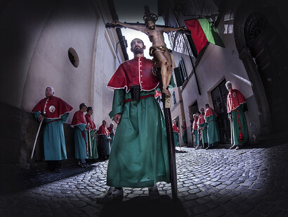 Processione dell’Arciconfraternita dei SS. Terenziano e Rocco, foto  Omar Kheiraoui