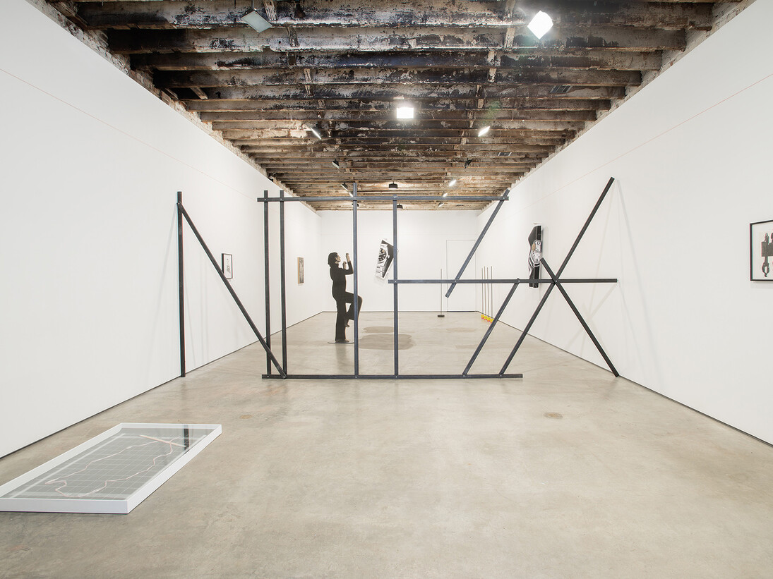 Pepo Salazar , Noise, 2008-2015, steel, 240 x 331 10.83 x 6 in. / 843 x 331 x 10.16 cm, exhibition view,  Image courtesy of the artist and Simon Preston Gallery
