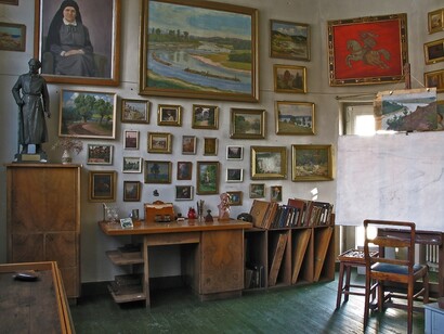 Memorial exposition of the A. Žmuidzinavičius house, exhibition view. Courtesy of M. K. Čiurlionis National Museum of Art