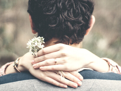 A él le encantó su desenvoltura, independencia y una manera loca de llevarse el mundo por delante y esa mirada que decía tantas cosas