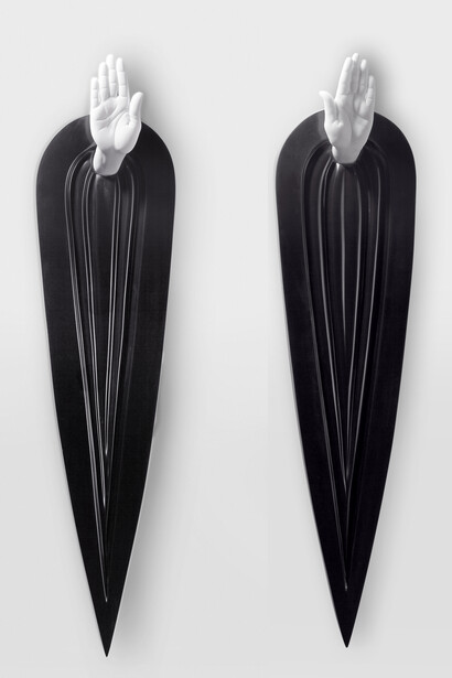 Aidan Salakhova
Orenta
2012 Black Belgian marble, white statuary marble
100 x 40 x 20 cm each
Edition 13
Private Collection of Ludmila Lisina (France)