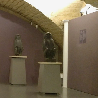 Rappresentazione dei dio Thot, Benevento, Italia