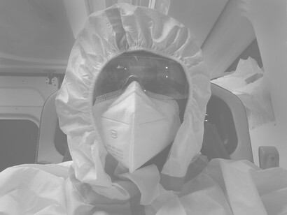 La dedizione e l’impegno dei sanitari italiani in prima fila di fronte al virus 