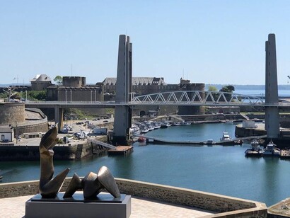 Henry Moore at Fonds Hélène & Édouard Leclerc. Courtesy of Henry Moore Foundation