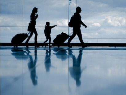 Família em um aeroporto