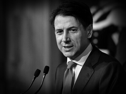 Giuseppe Conte (1964) es un jurista y profesor de Derecho italiano, presidente del Consejo de Ministros de Italia