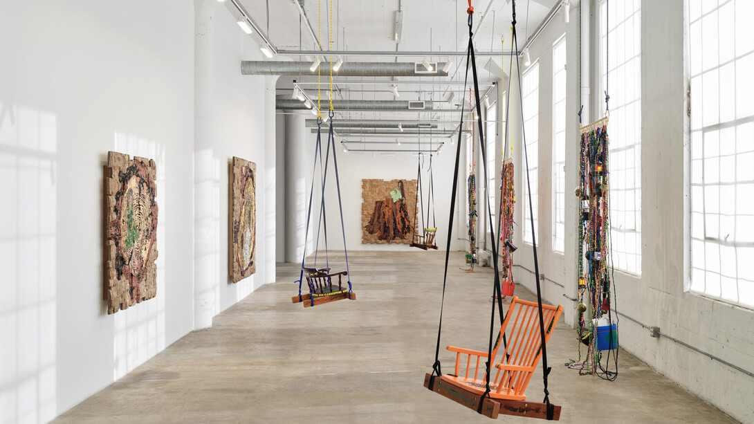 Andrea Bowers, Recognize yourself as land and water, exhibition view. Courtesy of Vielmetter 