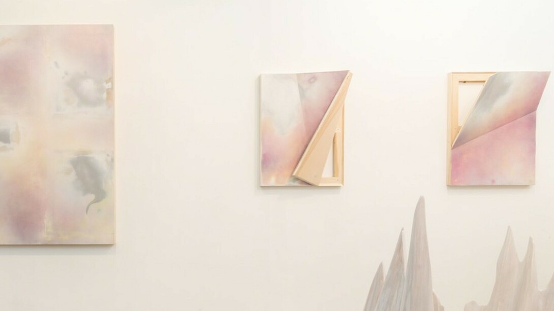 Unavoidable Encounter, Exhibition view. Courtesy of Denny Gallery