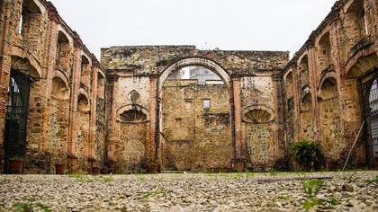 Interior del Convento de la Compañía de Jesús, Primera Universidad del Istmo de Panamá