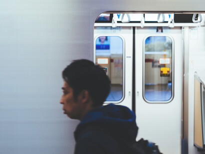 L’attesa porta sempre con sé un’emozione mista di desiderio e di anticipo