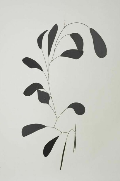 Alexander Calder, Untitled, c. 1944. Collection Museum of Contemporary Art Chicago, gift of Mary and Earle Ludgin Collection. © 2013 Calder Foundation, New York / Artists Rights Society (ARS), New York. Photo: Nathan Keay, © MCA Chicago.