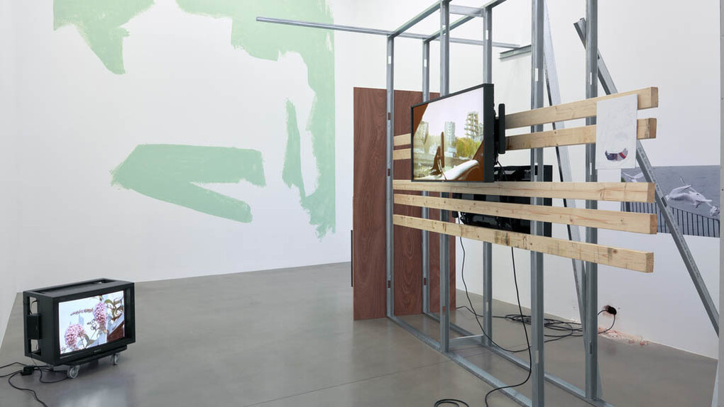 © Hilary Lloyd, courtesy Sadie Coles HQ, London. Photography: Robert Glowacki
