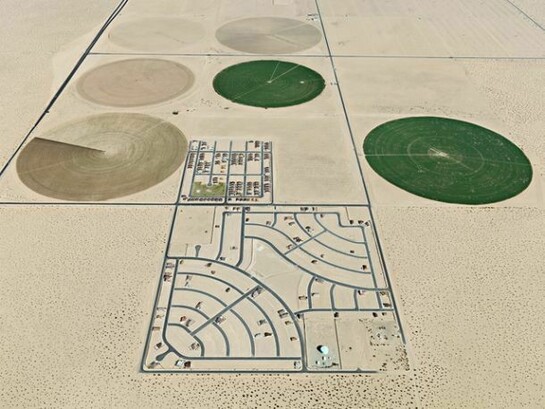 Edwaed Burtynsky, Pivot Irrigation Suburb, South of Yuma, Arizona, USA, 2011 © Edward Burtynsky, courtesy of Flowers London