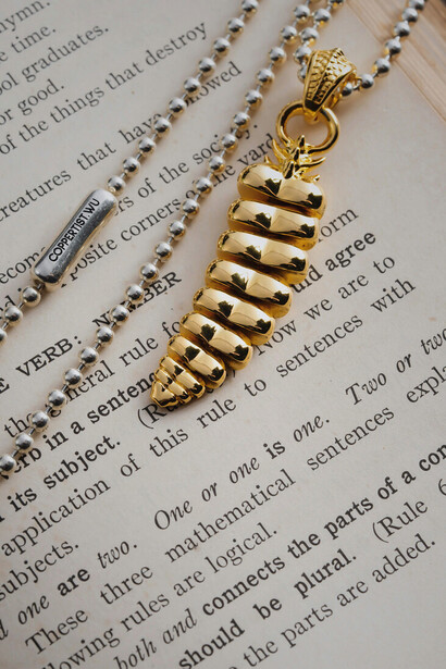 Em épocas de reflexão, como o Natal, é essencial pensar sobre a impotência humana diante do tempo e como isso se reflete em nossa linguagem e comportamento