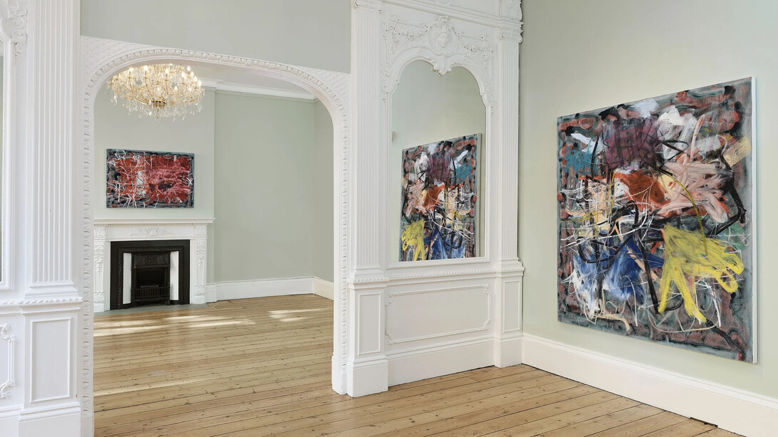 Aaron Garber-Maikovska, Cameo woods, vista della mostra. Cortesia di Galleria Massimo De Carlo 