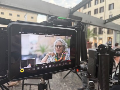 Un'immagine dal set del docufilm "Antonia Arslan"