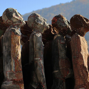 Moving Monuments. Courtesy of Nasui Collection & Gallery 