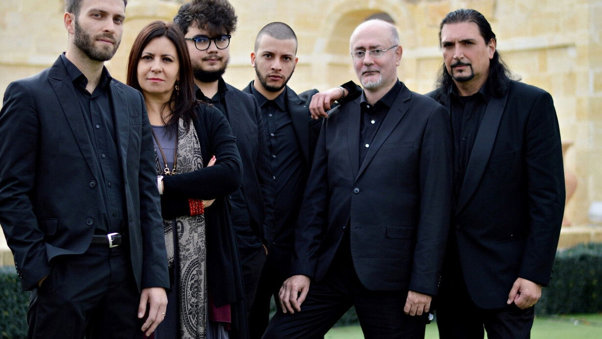 Plurima Mundi band