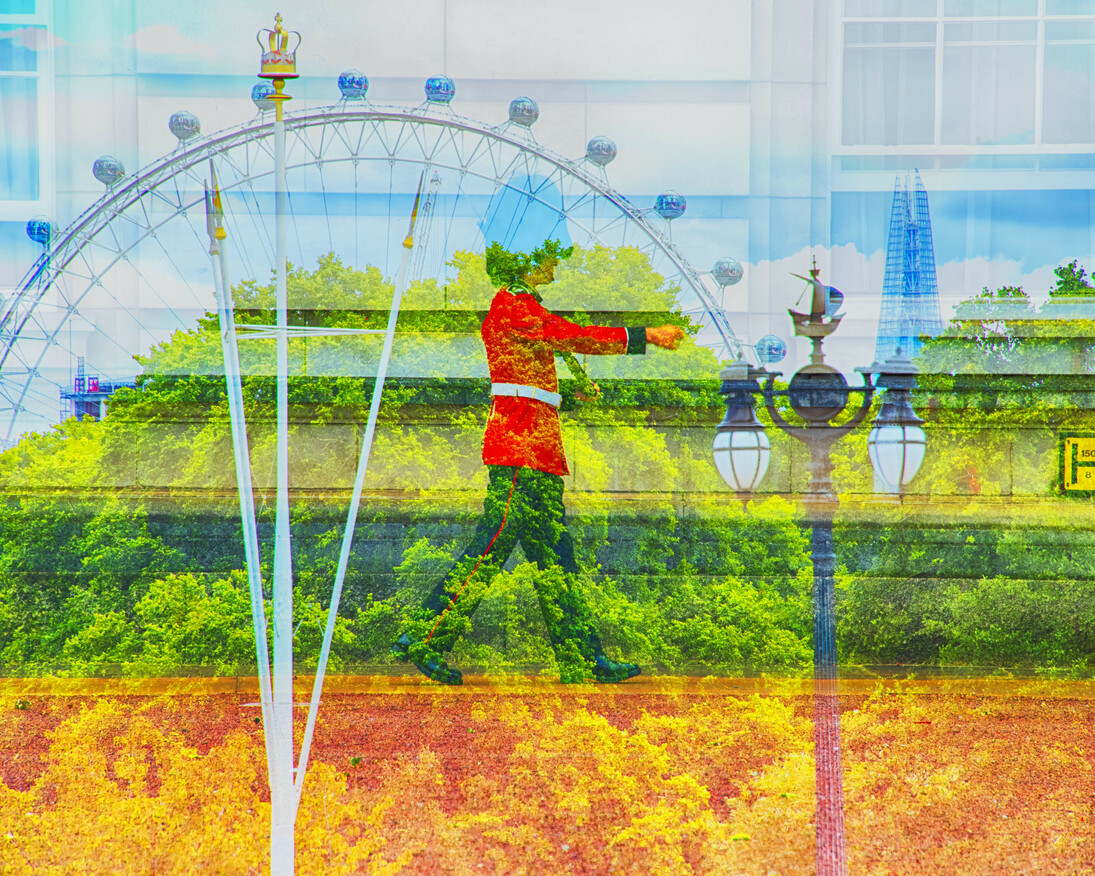 Laurence de Vogüé, Walking Through the London Eye. Courtesy of The Minster Gallery