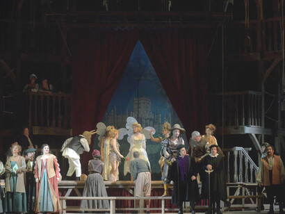 Una scena del Falstaff di Verdi, che ha inaugurato la stagione del Teatro La Fenice, Venezia. Photo. Michele Crosera