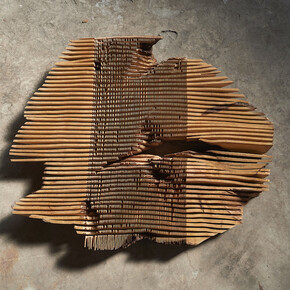 Herbert Golser, Out of line, 2014, pear wood, 90 x 10 x 80 cm