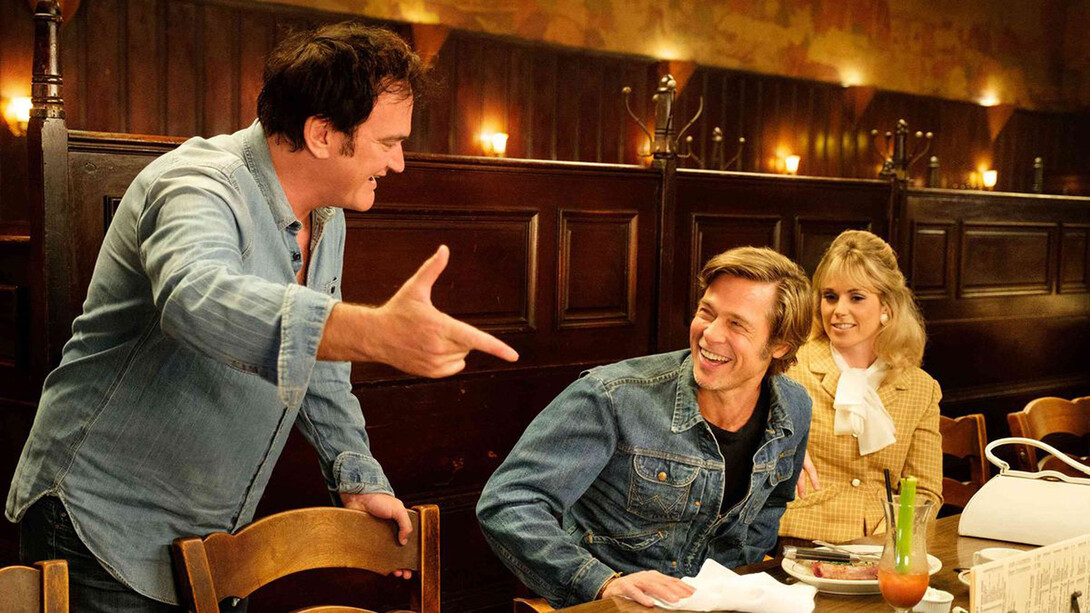 Quentin Tarantino, Brad Pitt e Margot Robbie sul set di  C'era Una Volta Hollywood