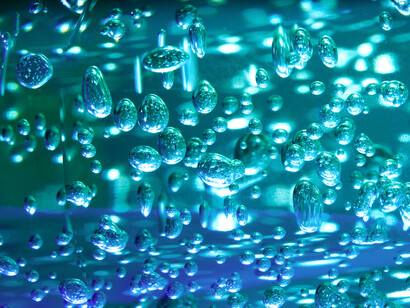 In those spots where cooling had been cool, little bubbles, in turn, started to congregate and build more complex assemblies with greater capacities to sense