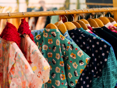 Vestirse por y para el algoritmo puede dar seguridad momentánea, pero solo diferenciándonos podemos construir una identidad duradera