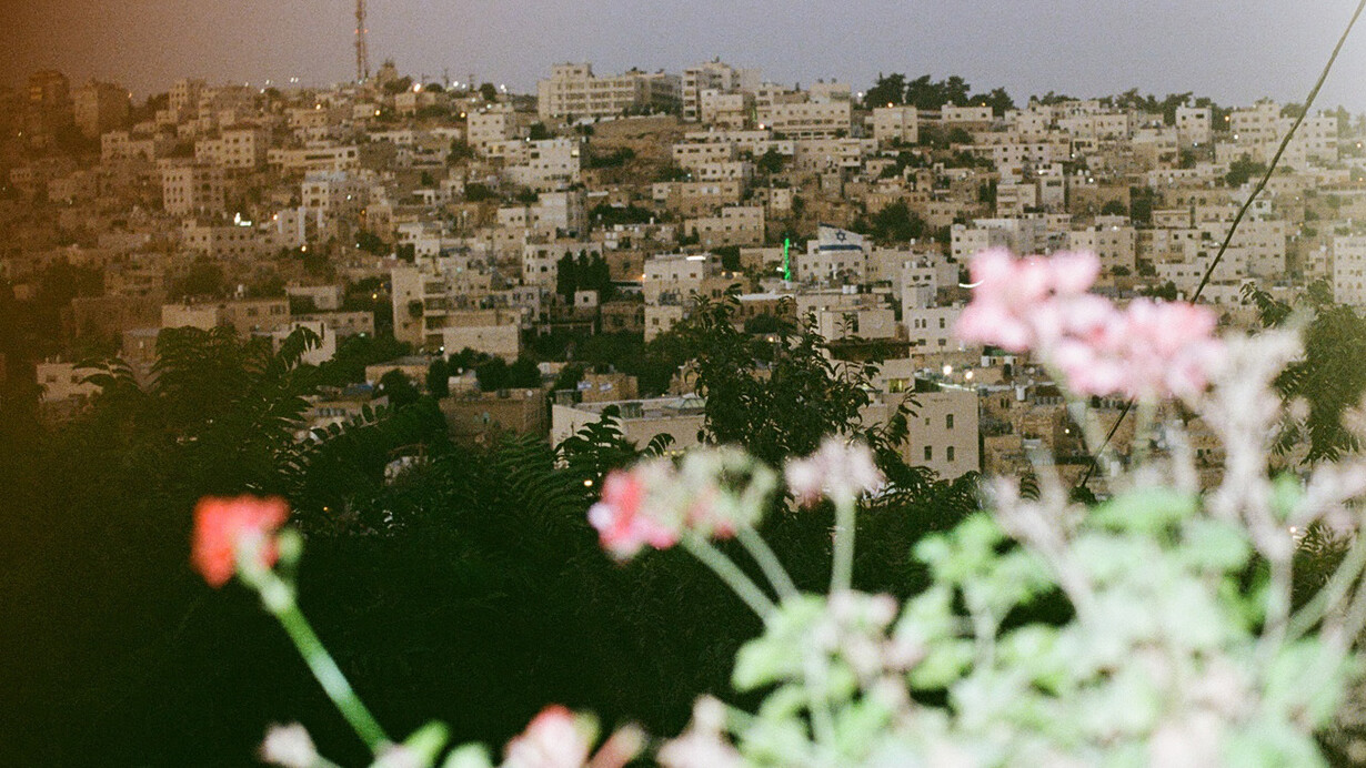 Women Tel Rumeida, Barbara Debeuckelaere, from ‘Om/Mother, 2023-24. Courtesy of FOMU