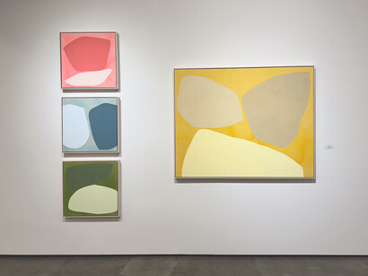Mia Farrington, Procession, exhbition view. Courtesy of Winston Wächter Fine Art