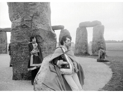 Keith & Mick, Stonehenge, 1967, courtesy of Proud Galleries
© Michael Cooper