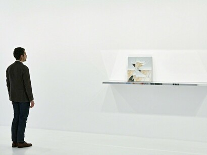 Josephine Meckseper, Exhibition view. Courtesy of Gagosian Gallery
