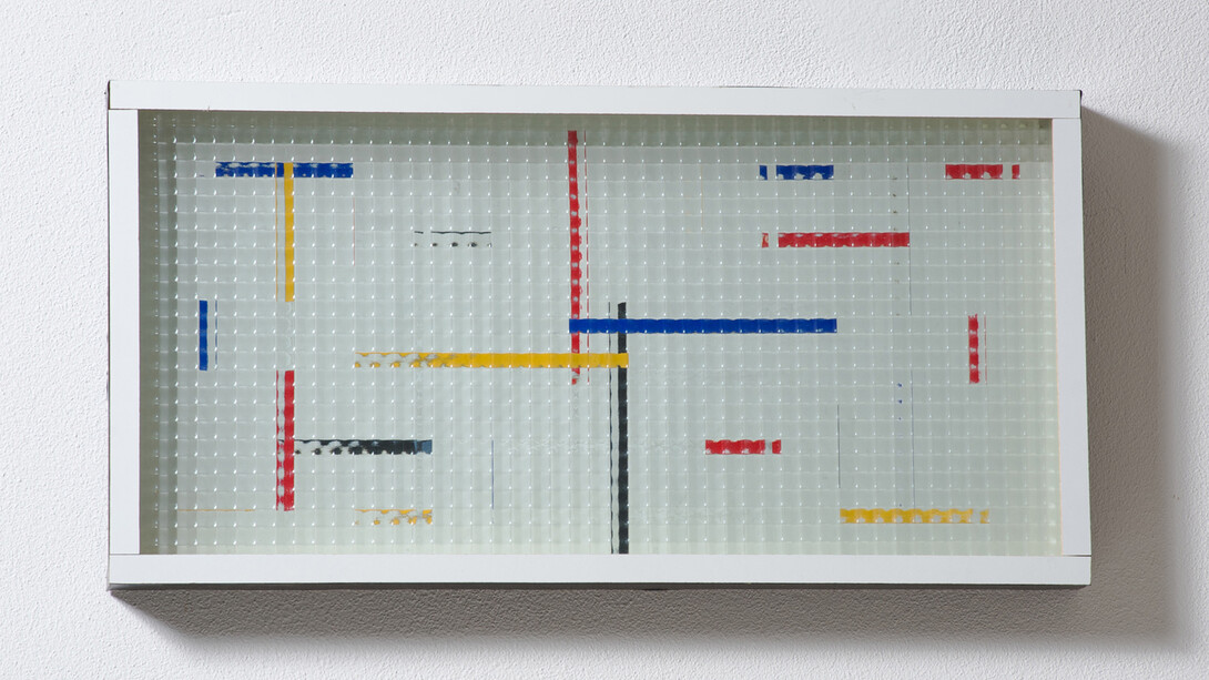 Grazia Varisco, Reticolo frangibile quadricromia doppio omaggio a P.M., 1968 Legno, vetro industriale, 35,5x69,5 cm Courtesy A arte Invernizzi, Milano. Foto Thomas Libis, Milano