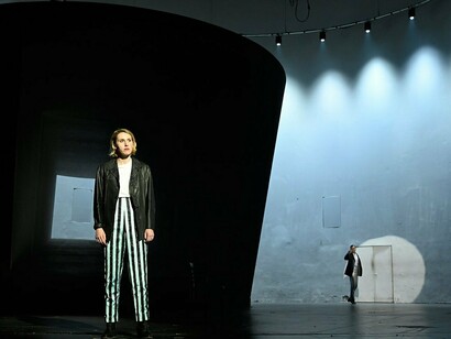 Halts maul, Kassandra! Courtesy of the Deutsches Theater