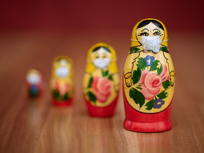 Today the pandemic is in its first wave, the virus still circulates and population immunity is low