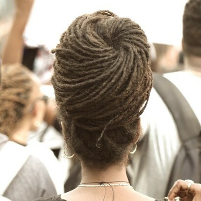 É-se tanto mais jovem quanto
maior é a capacidade de viver a vida 