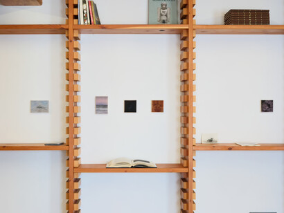 Katelyn Eichwald, Siren song, exhibition view. Courtesy of Nina Johnson